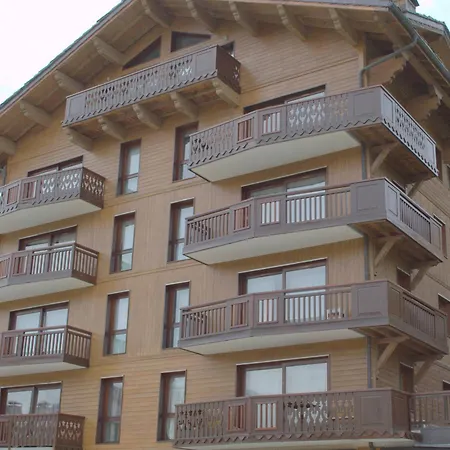 Appartement 1850 : 3 Pièces, Balcon, Vue, Wifi, Garage - Fr-1-575-3 *